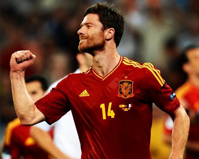 包含皇家马德里训练开放日；今晚刷新队史纪录引欢呼；社区盾在即；团队化学反应显著的词条