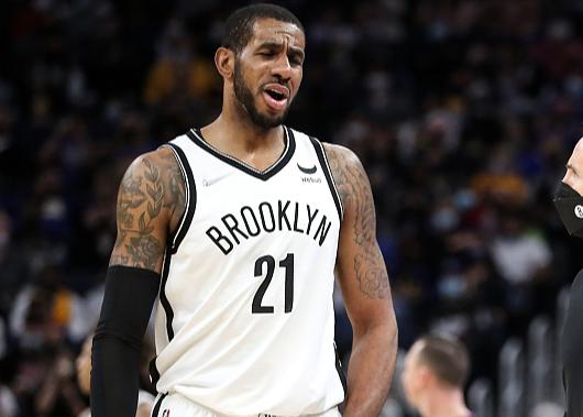 布鲁克林篮网迎英超关键赛,赛后手感冰凉,气氛紧张,训练强度明显提升(布鲁克林篮网球场) 布鲁克林篮网迎英超关键赛,赛后手感冰凉,气氛紧张,训练强度明显提升(布鲁克林篮网球场)