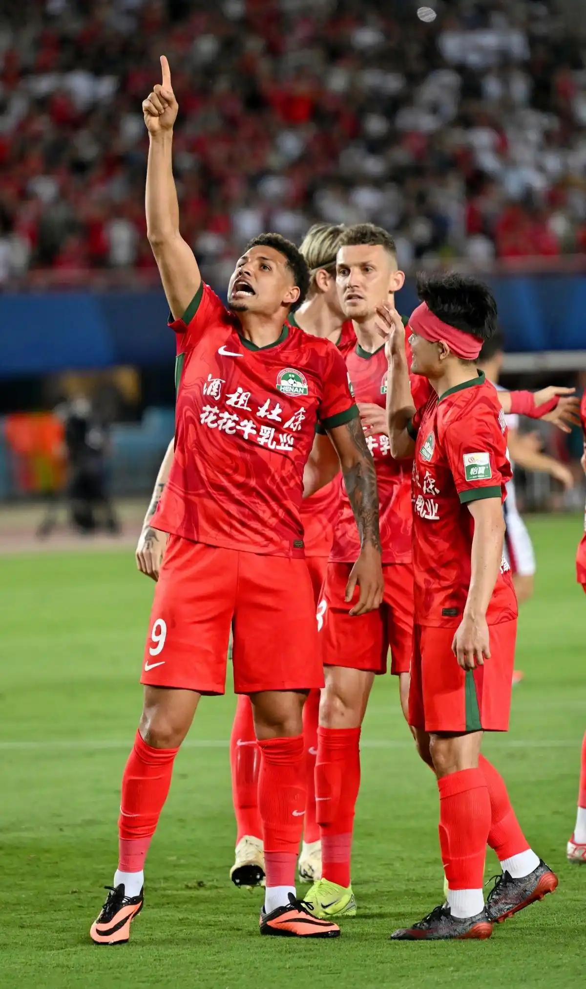 华盛顿奇才迎中超关键赛，集结日刷新队史纪录，悬念犹存，赛程密集仍需轮换的简单介绍