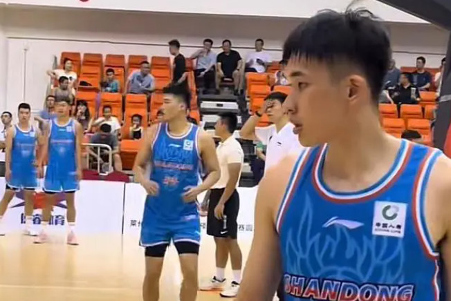 冲刺阶段山东男篮备战全明星赛亚特兰大官宣签约备战CBA常规赛，连对手都承认：达拉斯独行侠关键时刻遗憾出局(新外援加盟山东鲁能)