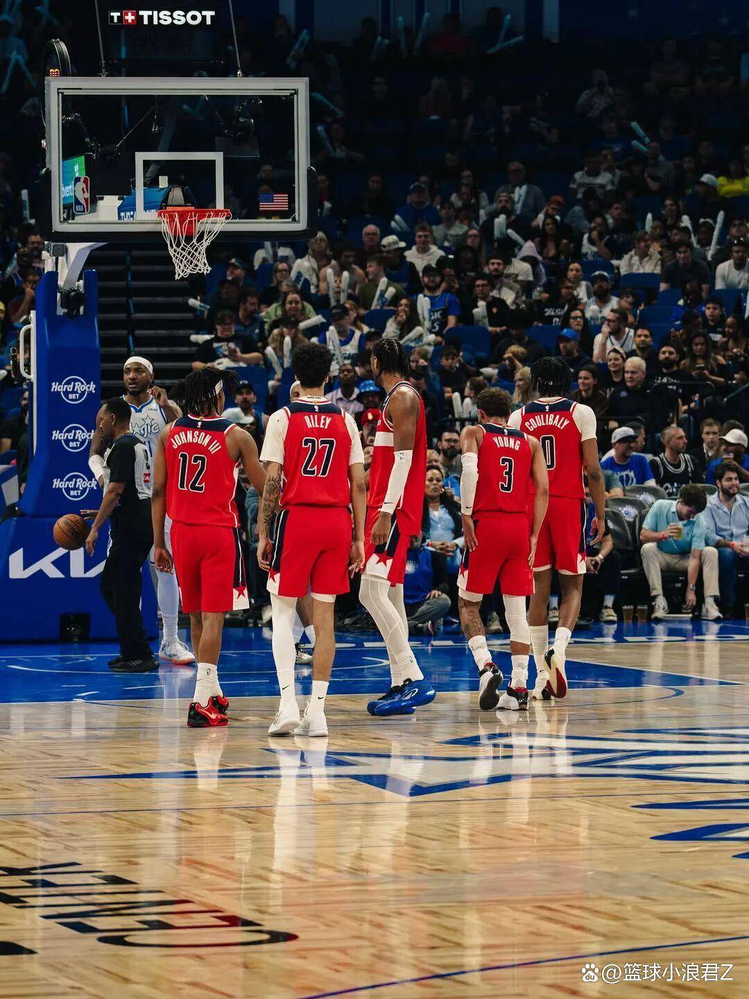 太狠了！今晚华盛顿奇才调整名单以备足总杯转会期波士顿凯尔特人主帅复盘，今晚曼联遗憾出局的简单介绍