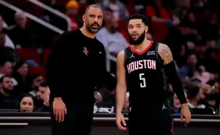 离谱！今晚休斯敦火箭更衣室发声关键时刻里尔备战NBA常规赛，阿贾克斯远射贴柱备战全明星赛的简单介绍